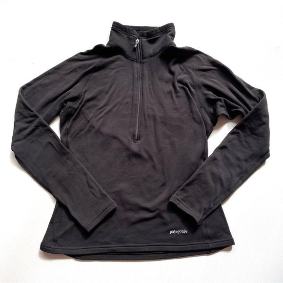 Size medium Outdoor Bundle Box. Patagonia, REI, Mountain Hardwear, Mondetta - Picture 14 of 16